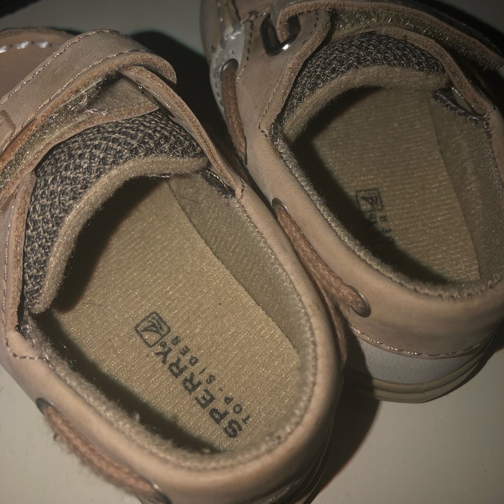 Sperrys - Picture 3 of 4
